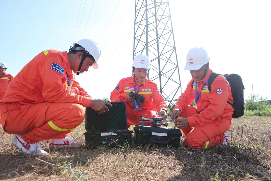 EVN sản xuất hơn 32 tỷ kWh điện trong tháng 7 EVN sản xuất hơn 32 tỷ kWh điện trong tháng 7