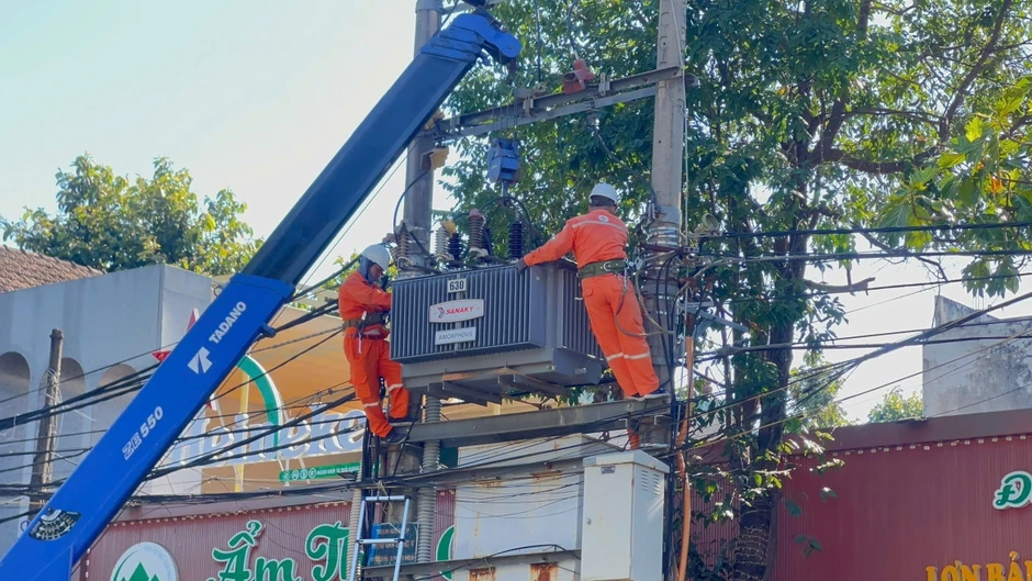 EVNCPC chủ động phương án, bảo đảm cung ứng điện an toàn, ổn định dịp Quốc khánh