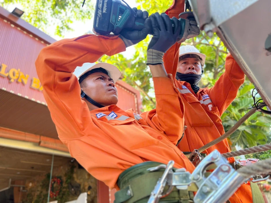 EVNCPC chủ động phương án, bảo đảm cung ứng điện an toàn, ổn định dịp Quốc khánh