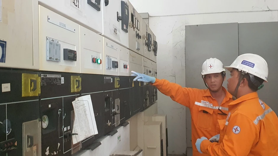 EVNHCMC: Cung cấp điện an toàn, liên tục phục vụ người dân TPHCM EVNHCMC: Cung cấp điện an toàn, liên tục phục vụ người dân TPHCM