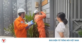 EVNHCMC khuyến cáo khách hàng sử dụng điện tiết kiệm trong cao điểm nắng nóng