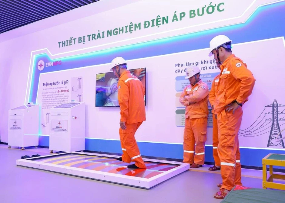 EVNNPC khánh thành thao trường huấn luyện an toàn điện