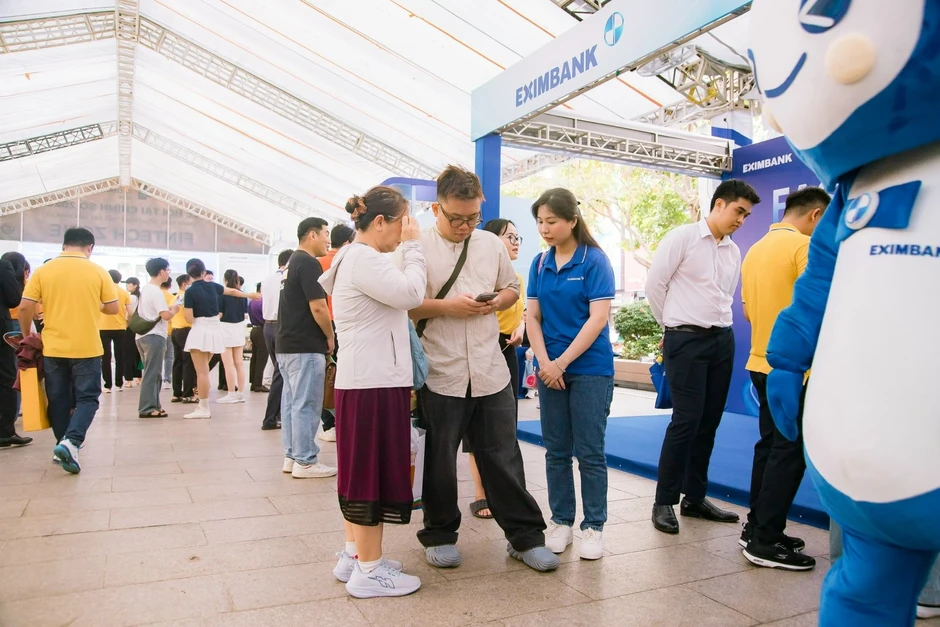 Eximbank đẩy mạnh giải pháp cho hộ kinh doanh tại Ngày tài chính số Eximbank đẩy mạnh giải pháp cho hộ kinh doanh tại Ngày tài chính số