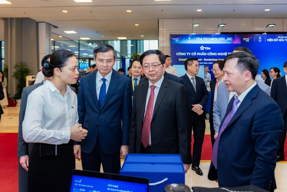 FPT được vinh danh “Thương hiệu Việt vươn tầm Thế giới” – Better Choice Awards FPT được vinh danh “Thương hiệu Việt vươn tầm Thế giới” – Better Choice Awards