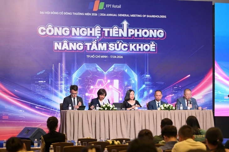 FPT Retail tính đường sản xuất hàng nhãn riêng, giá bình dân khi sức mua điện tử suy yếu FPT Retail tính đường sản xuất hàng nhãn riêng, giá bình dân khi sức mua điện tử suy yếu