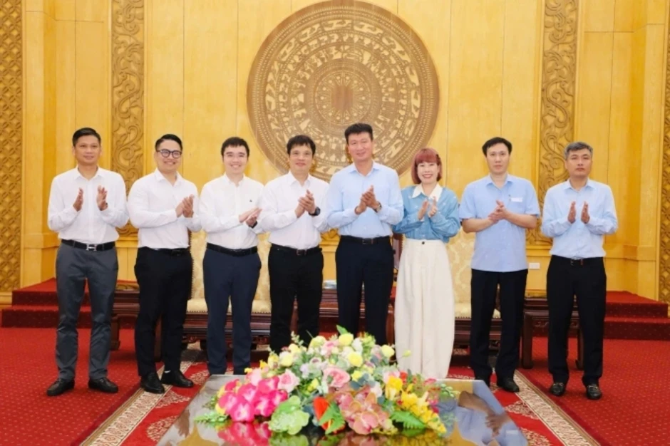 FPT thúc đẩy chuyển đổi số cho Ninh Bình