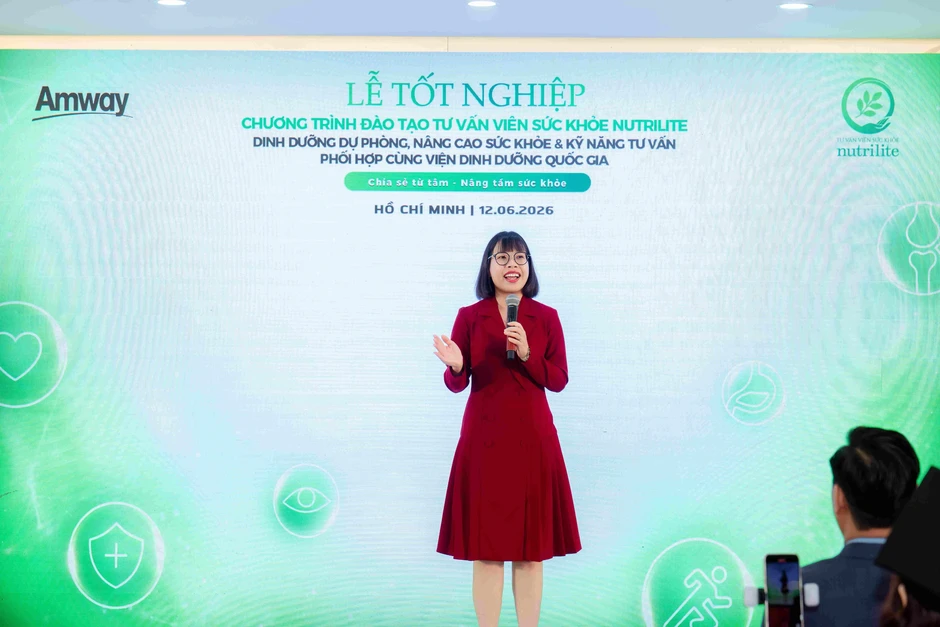 Gần 300 tư vấn viên sức khỏe Nutrilite được đào tạo bởi Viện Dinh dưỡng Quốc gia Gần 300 tư vấn viên sức khỏe Nutrilite được đào tạo bởi Viện Dinh dưỡng Quốc gia