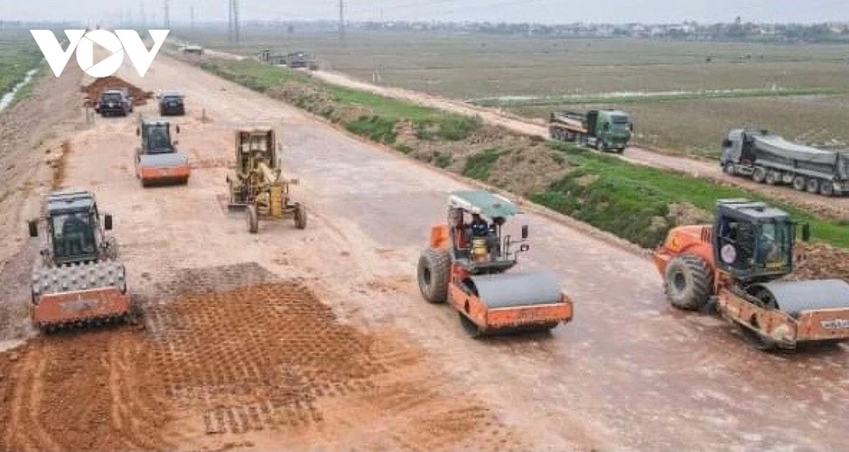 Giá vật liệu biến động, doanh nghiệp kiến nghị gỡ nút thắt PPP Giá vật liệu biến động, doanh nghiệp kiến nghị gỡ nút thắt PPP