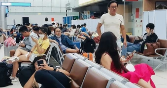 Hãng bay nào chậm chuyến nhất?