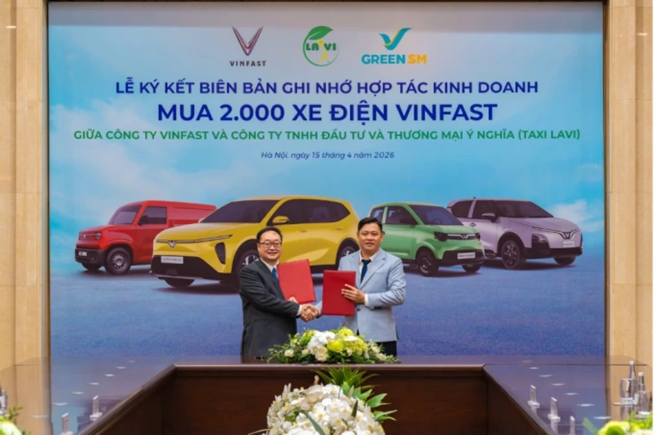 Hãng taxi chuyển đổi toàn bộ xe xăng sang xe điện VinFast