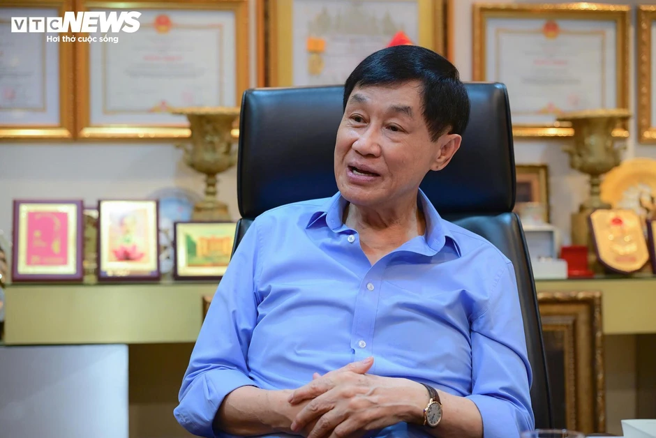 Hành trình 'ngược dòng' của doanh nhân Johnathan Hạnh Nguyễn