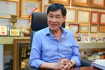 Hành trình 'ngược dòng' của doanh nhân Johnathan Hạnh Nguyễn
