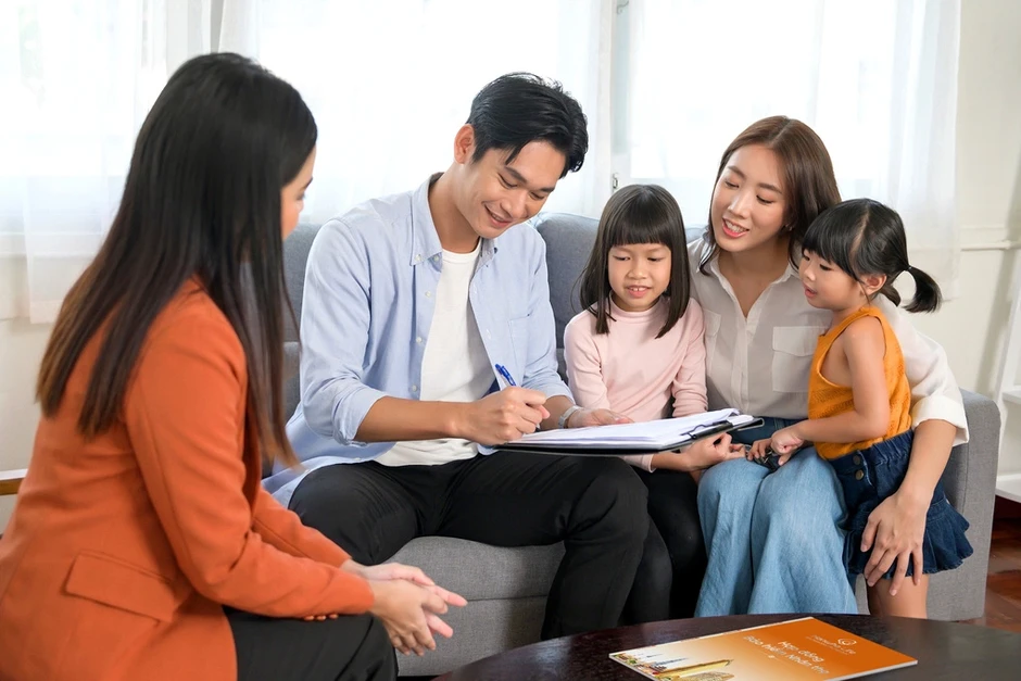 Hanwha Life hợp tác ABBank mở rộng kênh phân phối bảo hiểm Hanwha Life hợp tác ABBank mở rộng kênh phân phối bảo hiểm