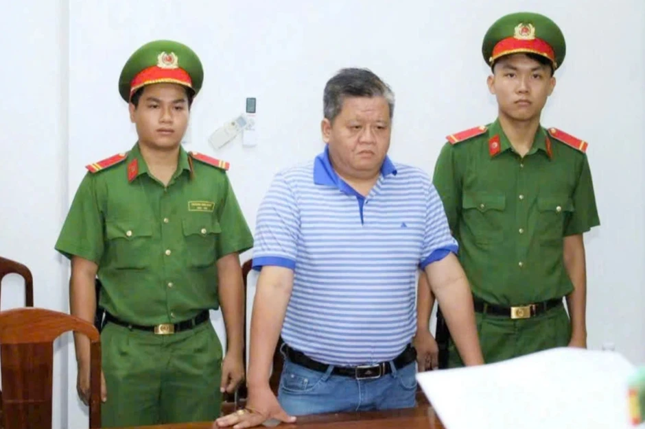 Hồ sơ doanh nghiệp tuyên bố có 100 tỷ USD làm đường sắt cao tốc Bắc - Nam Hồ sơ doanh nghiệp tuyên bố có 100 tỷ USD làm đường sắt cao tốc Bắc - Nam