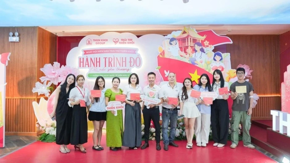 Hơn 1.300 lượt đăng ký hiến máu tại 'Hành Trình Đỏ' Hơn 1.300 lượt đăng ký hiến máu tại 'Hành Trình Đỏ'