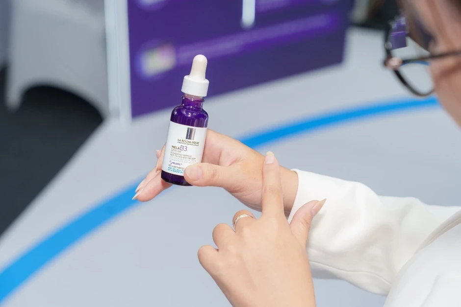 Kết quả kiểm chứng của Mela B3 Serum trên người dùng Việt bị sắc tố Kết quả kiểm chứng của Mela B3 Serum trên người dùng Việt bị sắc tố