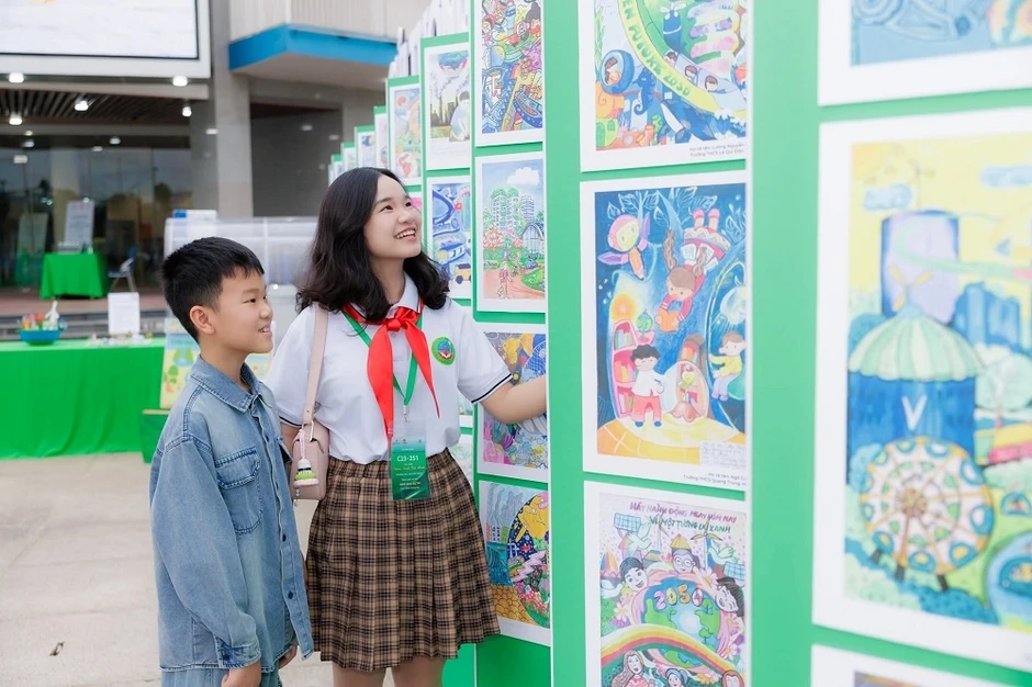 Khởi động Cuộc thi “Gửi tương lai xanh 2050” mùa 3 với giải thưởng hơn 2,5 tỷ đồng Khởi động Cuộc thi “Gửi tương lai xanh 2050” mùa 3 với giải thưởng hơn 2,5 tỷ đồng