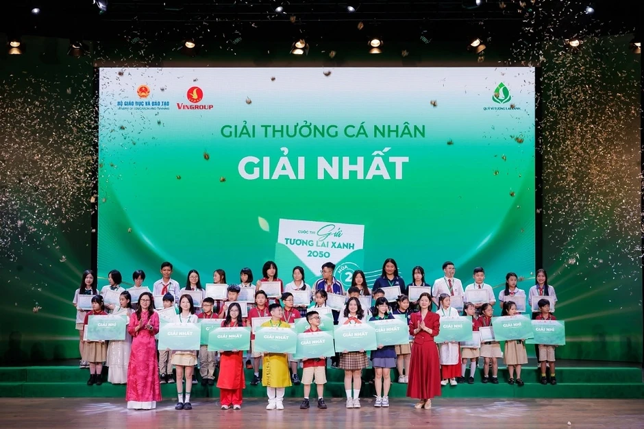 Khởi động Cuộc thi “Gửi tương lai xanh 2050” mùa 3 với giải thưởng hơn 2,5 tỷ đồng Khởi động Cuộc thi “Gửi tương lai xanh 2050” mùa 3 với giải thưởng hơn 2,5 tỷ đồng