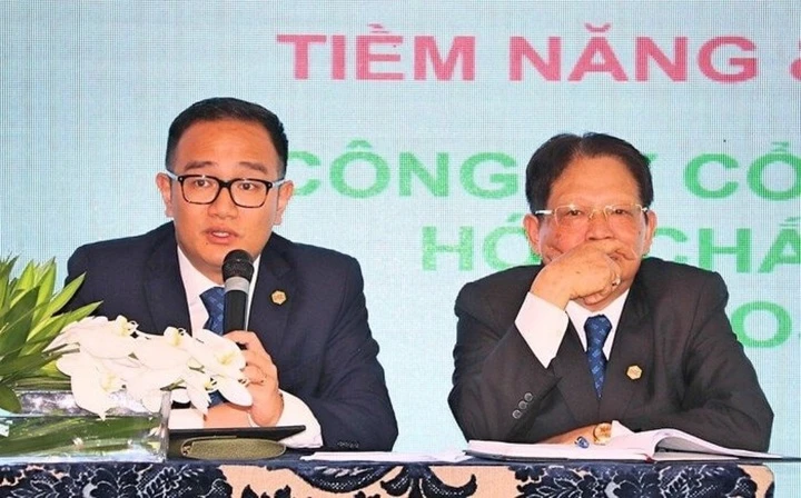 Khối tài sản nghìn tỷ đồng của cha con Chủ tịch Hóa chất Đức Giang vừa bị bắt Khối tài sản nghìn tỷ đồng của cha con Chủ tịch Hóa chất Đức Giang vừa bị bắt