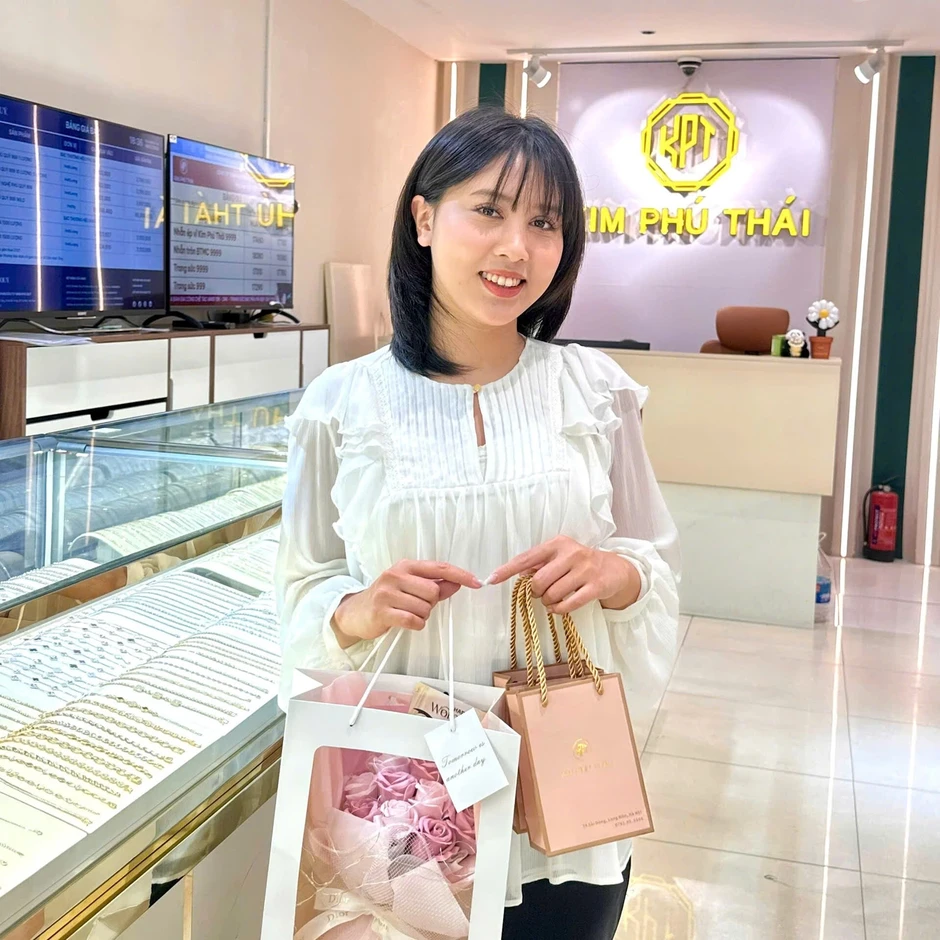 Kim Phú Thái - Khi trang sức không chỉ là phụ kiện mà còn là phong cách sống Kim Phú Thái - Khi trang sức không chỉ là phụ kiện mà còn là phong cách sống