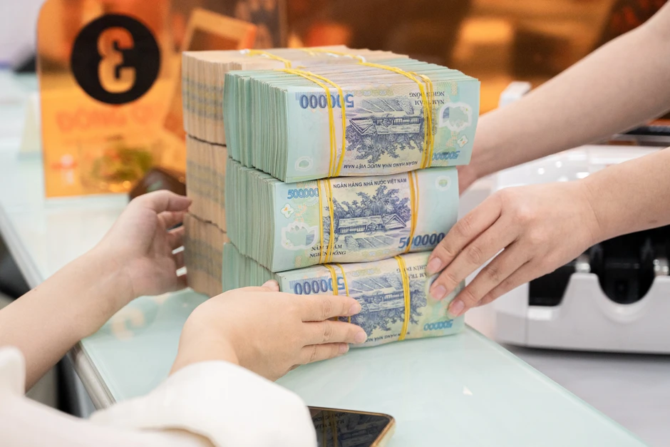 Lãi suất vay vượt mốc 10%, doanh nghiệp xoay xở cách nào? Lãi suất vay vượt mốc 10%, doanh nghiệp xoay xở cách nào?