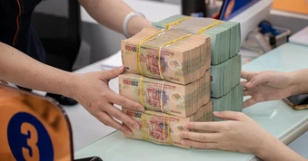 Lãi suất vay vượt mốc 10%, doanh nghiệp xoay xở cách nào?