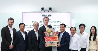 Lãnh đạo UBND TP.HCM đến chúc Tết HEINEKEN Việt Nam