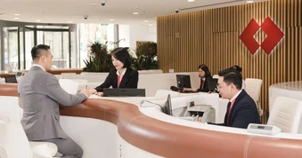 Lợi nhuận quý II Techcombank chạm đỉnh mới từ động lực tăng trưởng đa chiều