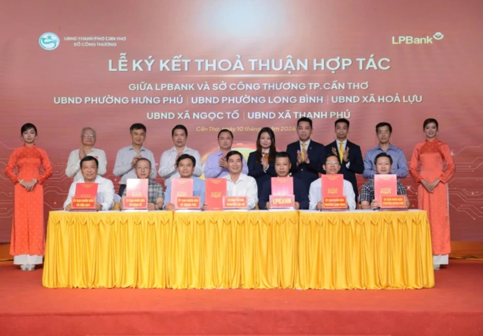 LPBank cùng Sở Công Thương Cần Thơ hỗ trợ doanh nghiệp tiếp cận vốn LPBank cùng Sở Công Thương Cần Thơ hỗ trợ doanh nghiệp tiếp cận vốn