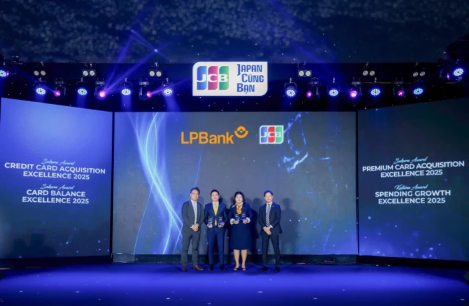 LPBank nhận 4 giải thưởng về thẻ từ JCB LPBank nhận 4 giải thưởng về thẻ từ JCB
