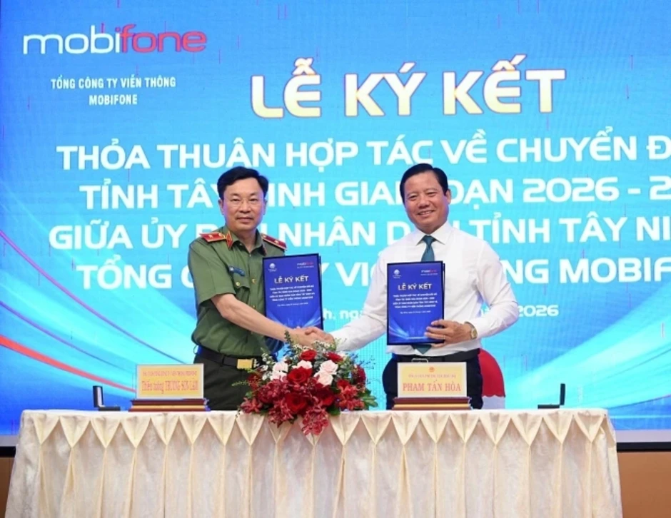 MobiFone hợp tác chuyển đổi số toàn diện với tỉnh Tây Ninh MobiFone hợp tác chuyển đổi số toàn diện với tỉnh Tây Ninh