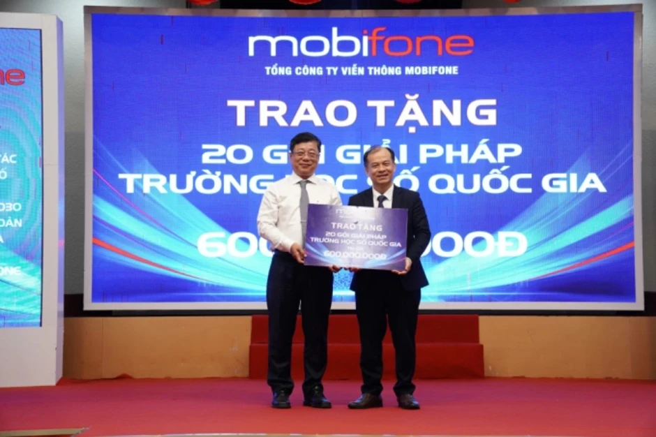 MobiFone hợp tác chuyển đổi số toàn diện với tỉnh Tây Ninh MobiFone hợp tác chuyển đổi số toàn diện với tỉnh Tây Ninh