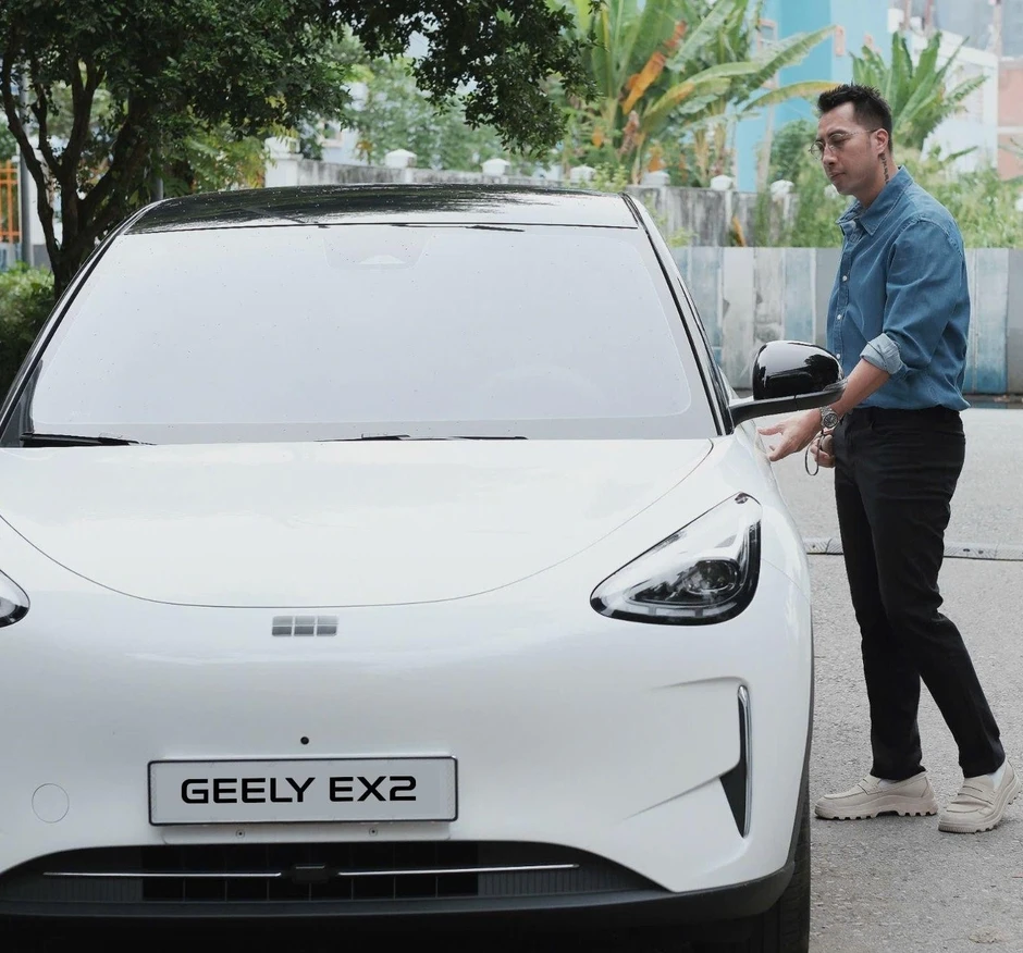 Mua Geely EX2 trong 5 phút, Only C nói gì sau một tháng? Mua Geely EX2 trong 5 phút, Only C nói gì sau một tháng?
