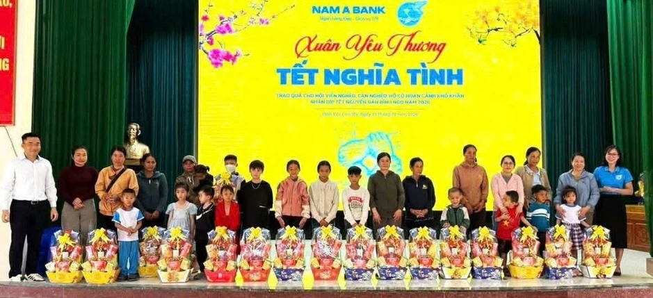 Nam A Bank trao tặng 10 tỷ đồng hưởng ứng Tháng Nhân đạo năm 2026 Nam A Bank trao tặng 10 tỷ đồng hưởng ứng Tháng Nhân đạo năm 2026