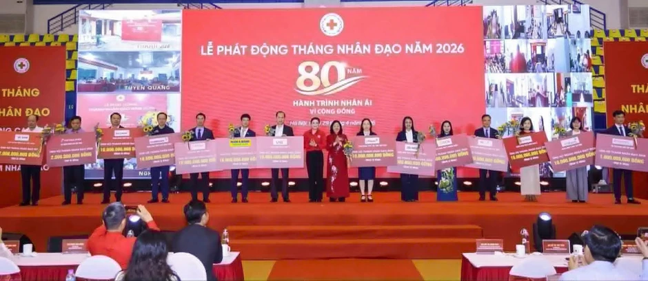 Nam A Bank trao tặng 10 tỷ đồng hưởng ứng Tháng Nhân đạo năm 2026 Nam A Bank trao tặng 10 tỷ đồng hưởng ứng Tháng Nhân đạo năm 2026