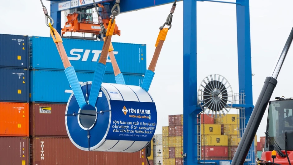 Nam Kim xuất hơn 12.000 tấn thép cán nguội ủ sang Brazil Nam Kim xuất hơn 12.000 tấn thép cán nguội ủ sang Brazil