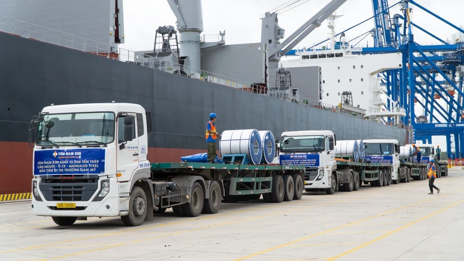 Nam Kim xuất hơn 12.000 tấn thép cán nguội ủ sang Brazil Nam Kim xuất hơn 12.000 tấn thép cán nguội ủ sang Brazil