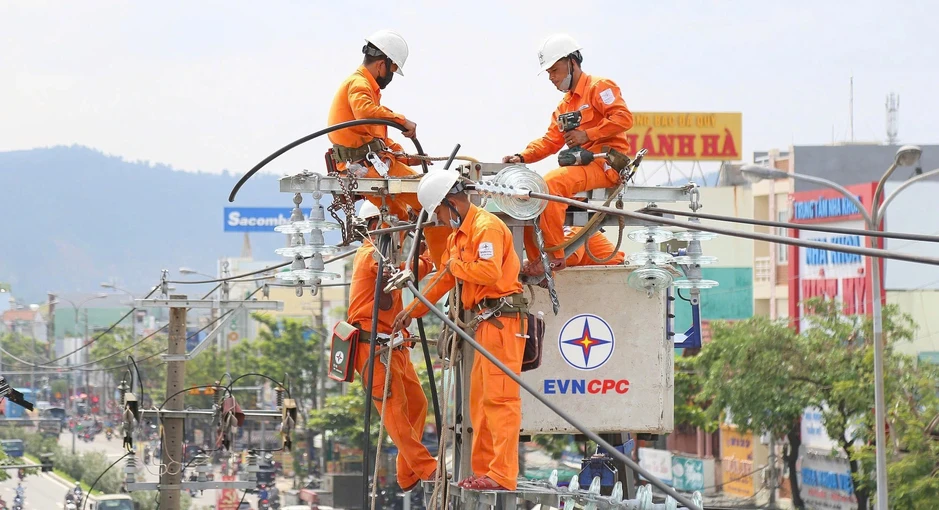 Nắng nóng khiến nhiều hộ gia đình lo chi phí điện sinh hoạt tăng cao Nắng nóng khiến nhiều hộ gia đình lo chi phí điện sinh hoạt tăng cao