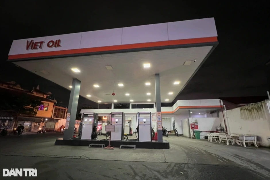 Ngân hàng rao bán gần 1.800 tỷ đồng tài sản bảo đảm của Xuyên Việt Oil Ngân hàng rao bán gần 1.800 tỷ đồng tài sản bảo đảm của Xuyên Việt Oil