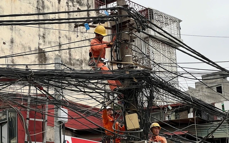 Ngành điện TP.HCM và bài toán cấp điện cho hàng ngàn nhà máy lớn