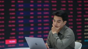 'Nhà đầu tư sẽ sợ hãi nếu lãi suất tiết kiệm vượt 10%'