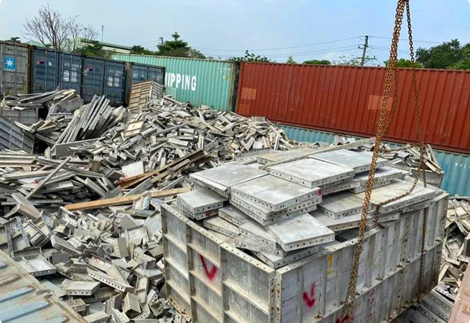 Nhà máy chật vật vì phế liệu tồn đọng: Lời giải từ Huy Phát Nhà máy chật vật vì phế liệu tồn đọng: Lời giải từ Huy Phát