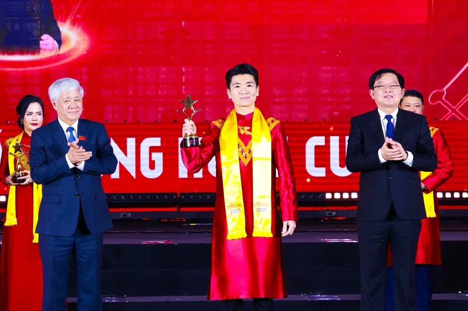 Ông Đỗ Quang Vinh tham gia Đoàn Chủ tịch Hội Doanh nhân trẻ Việt Nam Ông Đỗ Quang Vinh tham gia Đoàn Chủ tịch Hội Doanh nhân trẻ Việt Nam