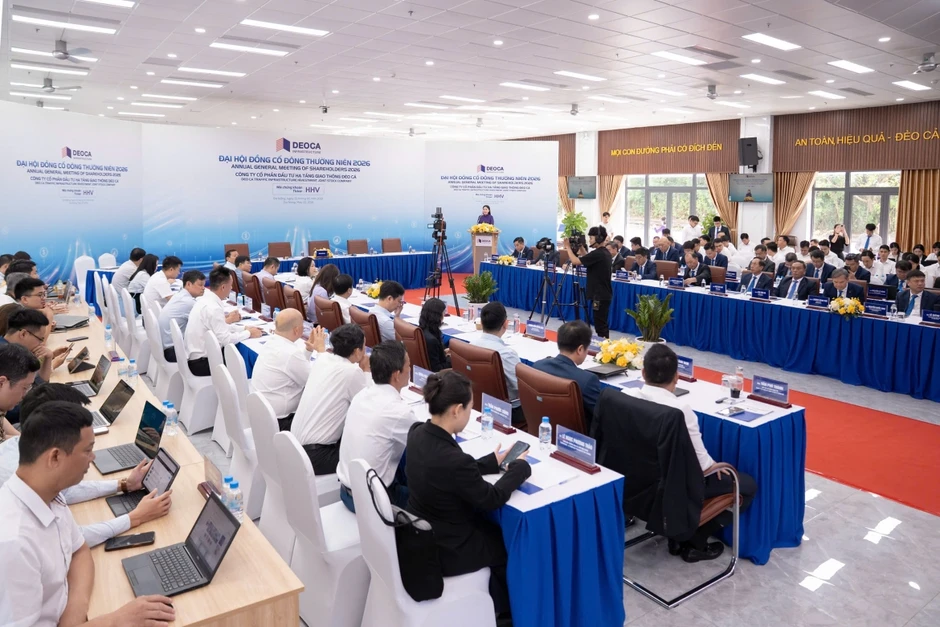 Ông Hồ Minh Hoàng: Đèo Cả không lấy tiền cổ đông để “phiêu lưu” dự án rủi ro Ông Hồ Minh Hoàng: Đèo Cả không lấy tiền cổ đông để “phiêu lưu” dự án rủi ro