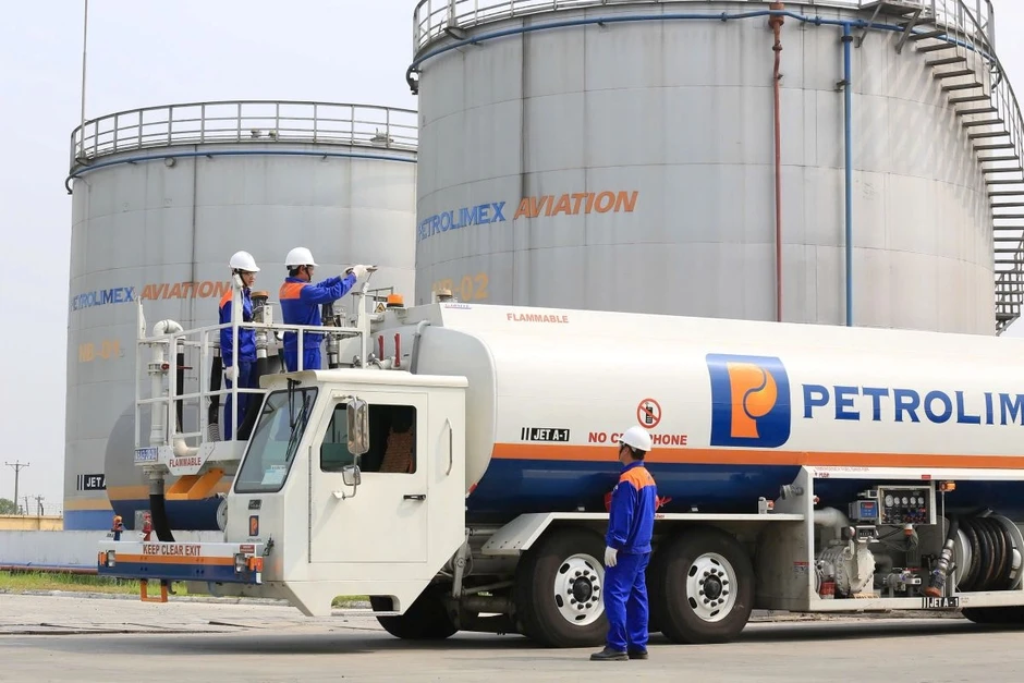 Petrolimex Aviation đảm bảo nguồn cung Jet A1 liên tục, luôn ứng phó linh hoạt Petrolimex Aviation đảm bảo nguồn cung Jet A1 liên tục, luôn ứng phó linh hoạt