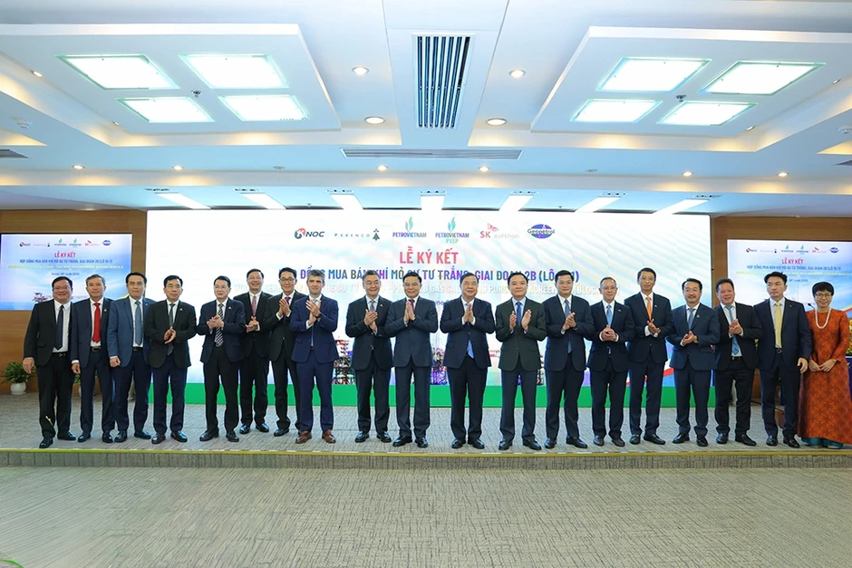 Petrovietnam ký loạt hợp đồng chiến lược, góp phần bảo đảm an ninh năng lượng Petrovietnam ký loạt hợp đồng chiến lược, góp phần bảo đảm an ninh năng lượng