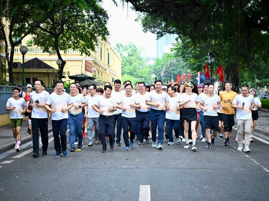 Phát động Giải chạy trực tuyến ‘75 năm Ngân hàng Việt Nam’ Phát động Giải chạy trực tuyến ‘75 năm Ngân hàng Việt Nam’