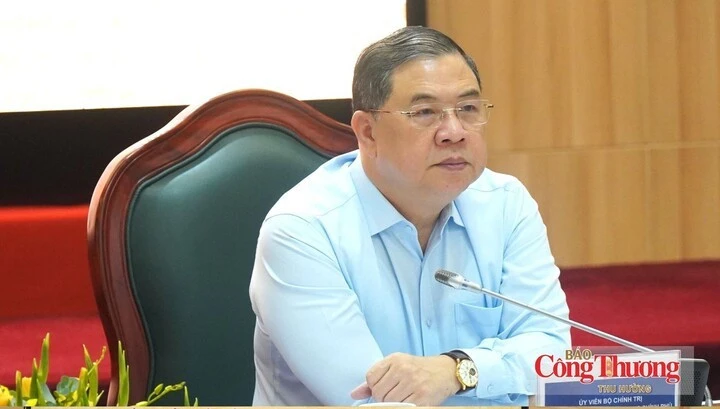 Phó Thủ tướng: EVN phải đủ mạnh để bảo đảm an ninh năng lượng Phó Thủ tướng: EVN phải đủ mạnh để bảo đảm an ninh năng lượng