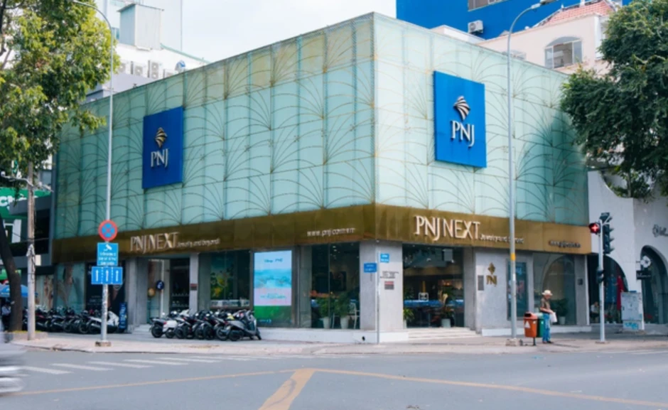 PNJ xin lỗi trước làn sóng 'bán tháo' kim cương PNJ xin lỗi trước làn sóng 'bán tháo' kim cương