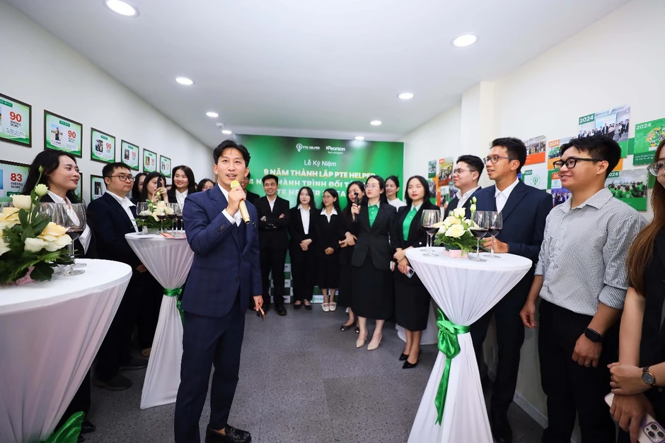 PTE Helper đánh dấu 9 năm cùng người Việt chinh phục chứng chỉ PTE PTE Helper đánh dấu 9 năm cùng người Việt chinh phục chứng chỉ PTE